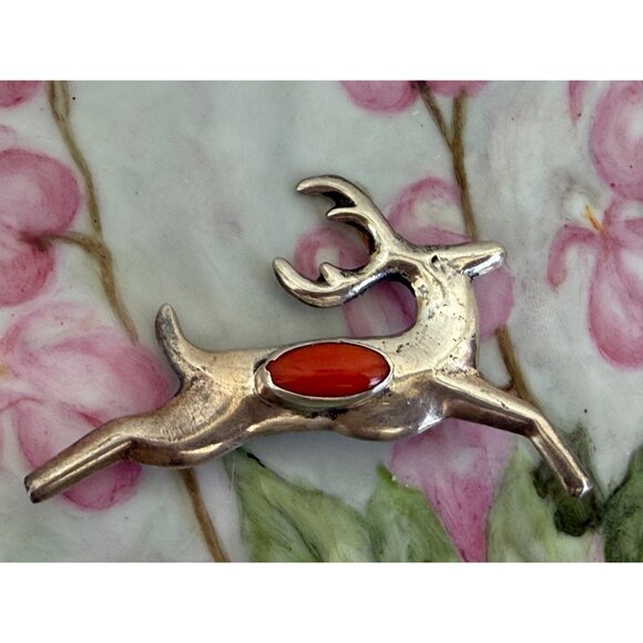 Vintage 60's Navajo Native American Brooch Leaping Deer Coral Stone 11.6 grams - Picture 10 of 11